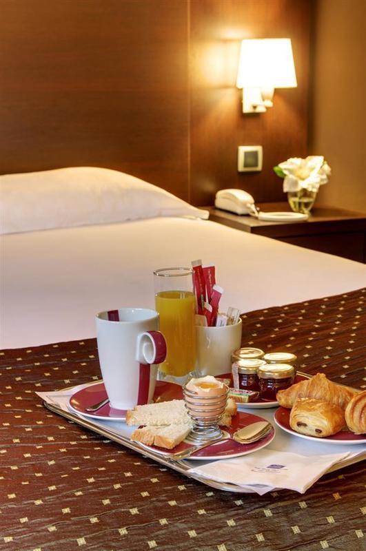 Western Des Barolles - Lyon Sud Hotel 3*