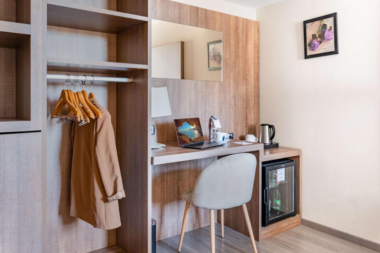 Western Des Barolles - Lyon Sud Hotel