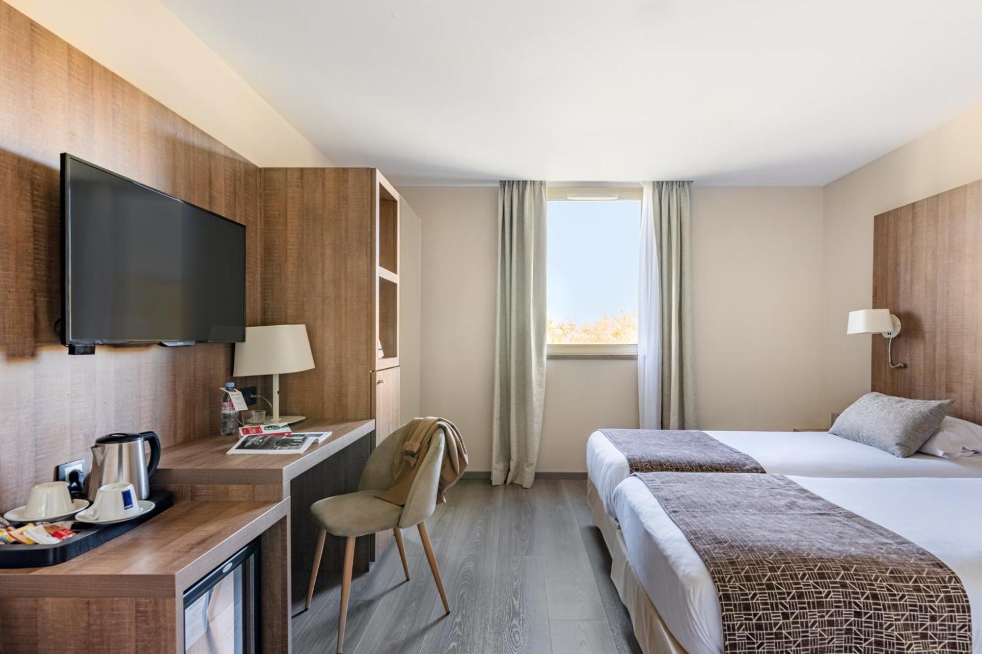 Western Des Barolles - Lyon Sud Hotel