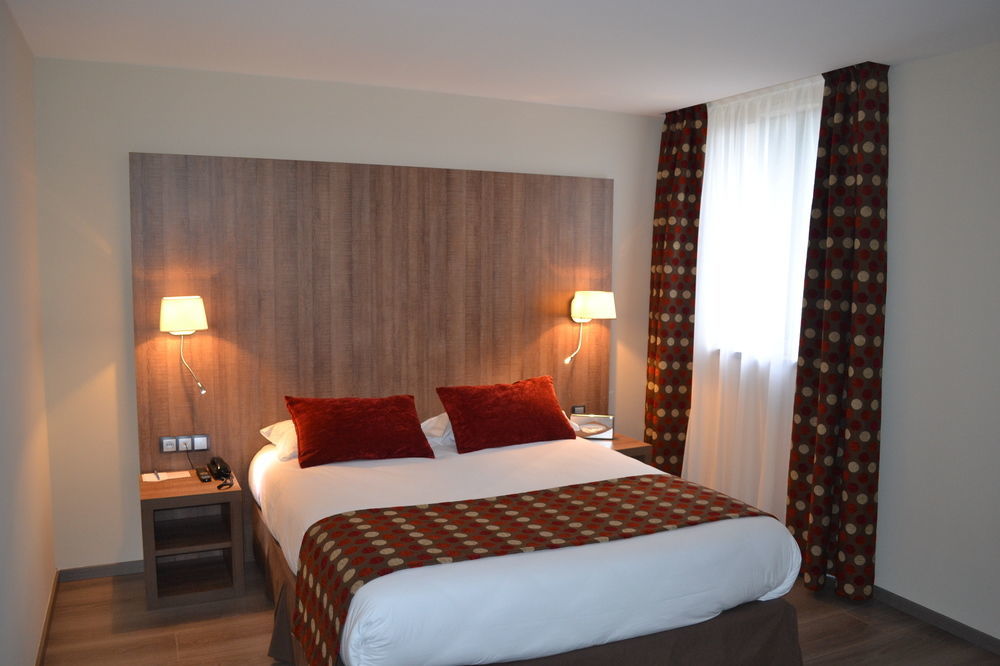 Western Des Barolles - Lyon Sud Hotel